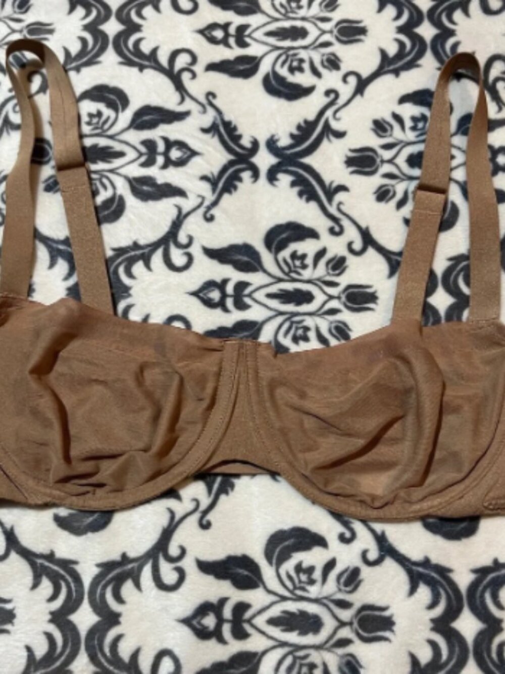 SKIMS UNLINED BALCONETTE BRA 34 C - Picture 2 of 4